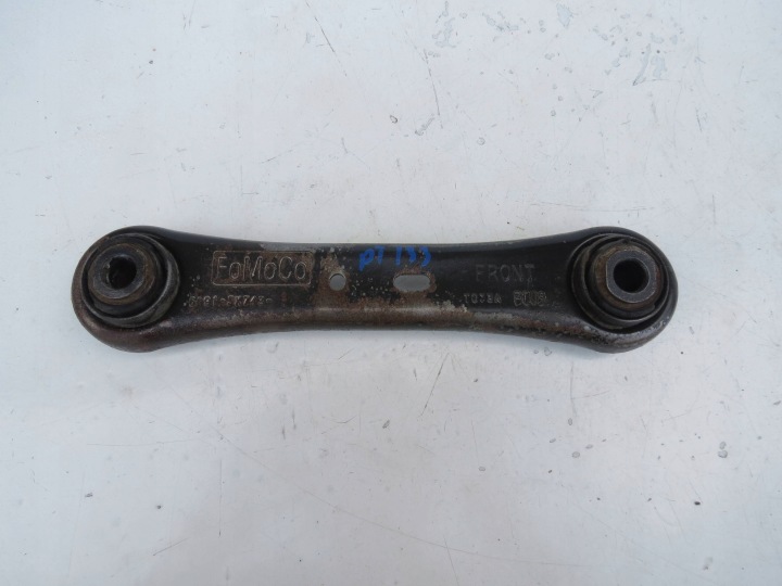 braccetto Destra TYLVOLVO V70 lll 3.2 B R6 243 KM 07-16r 6G915K743