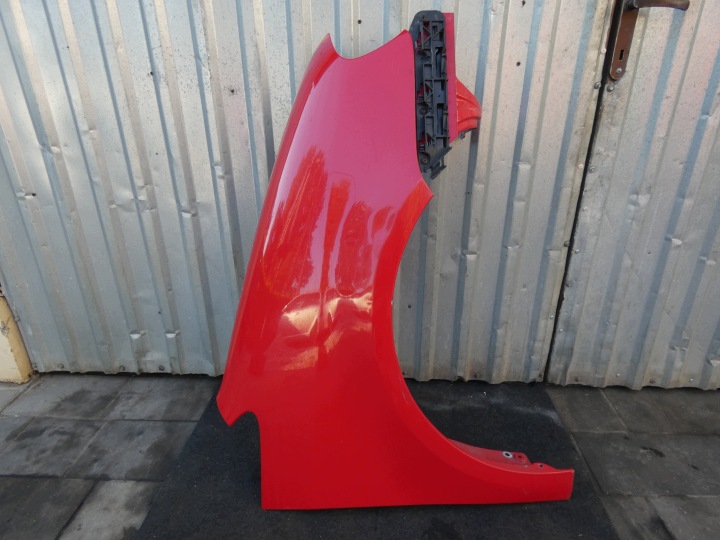 aile droite avant avant VW TOURAN et 1T 03-06 LY3D TORNADOROT original