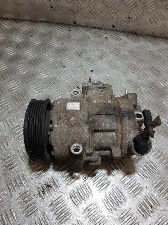 Compresseur Climatisateur air conditionné SKODA FABIA 2 6Q0820808D