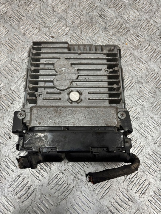 Bedienteil DES MOTORS Computer SEAT IBIZA 6J 1.6 TDI 03L906023T