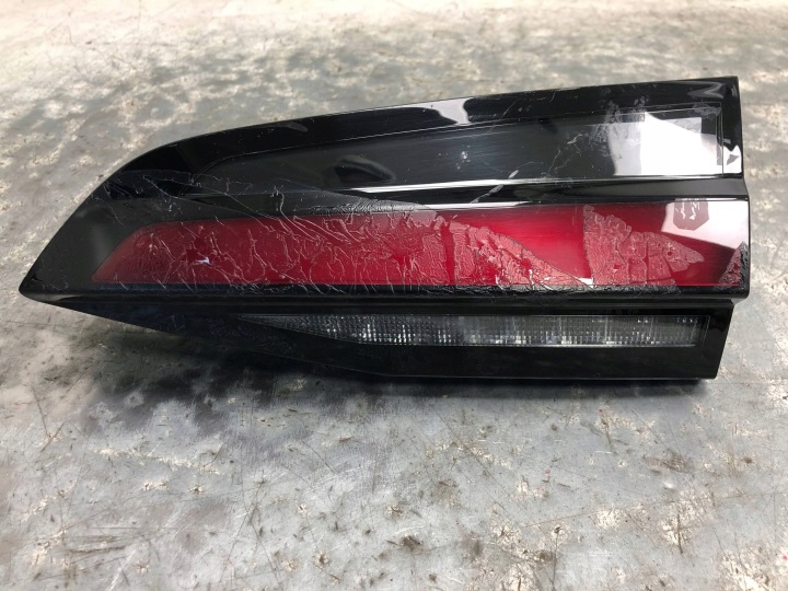 Licht rechts heck für die Heckklappe BMW 2 U06 H8849436413