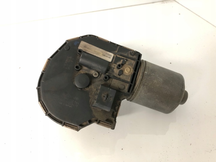 MERCEDES W212 motorić brisača prednji dio 0390241892 1397220564