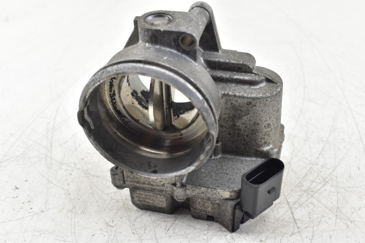 Valvola a farfalla VW PASSAT B6 AUDI A4 B7 SEAT LEON II 1.9 2.0 TDI A2C53099815