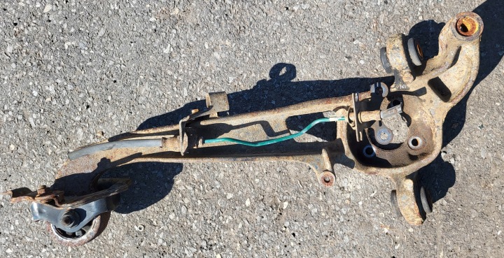 Petit bras WZDLUZNY Arrière Gauche SAAB 95 9-5 KOMBI OE