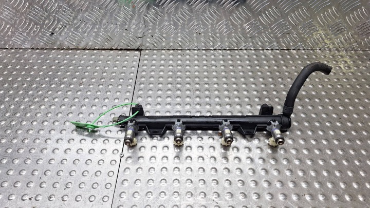 Kraftstoffverteiler Einspritzleiste Einspritzdüse 036133320 036031AN POLO V IBIZA IV A3 8P 1.4 16V