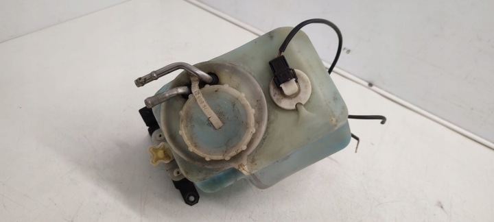 Behälter Spritzdüse Behälter Mercedes W124 2,2