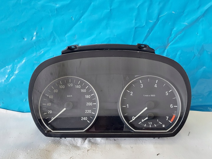 Instruments tachymètre compte tours Horloge montre tableau bord BMW 1 E81 116i 102493293