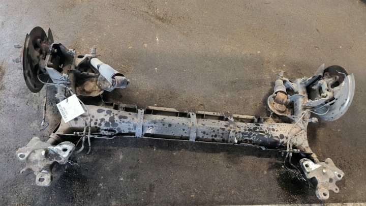 RINFORZO PARAURTI / assale posteriore RENAULT GRAND SCENIC IV
