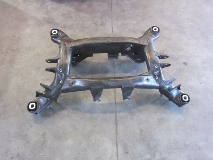 BMW X3 F25 X4 F26 suspension beam of the rear axle beam rear part 33316857983 6857983