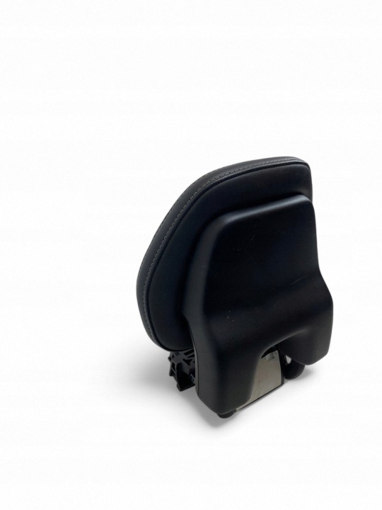 Volvo XC90 Rear seat head restraint 5