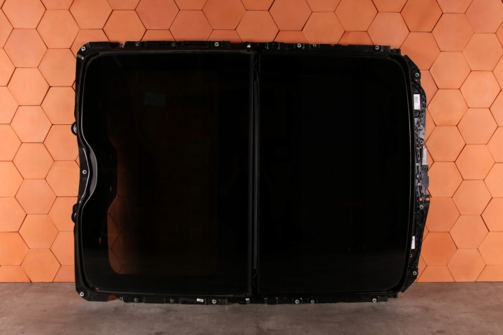 BMW G12 Strešné okno strecha PRZESUWNY SZKLANY PANORAMA SKY LOUNGE ALCANTARA