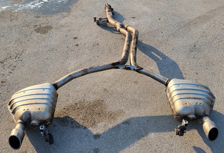 TLUMIK KONCOWY Droite Gauche Échappement Tuyau WIESZAKI AUDI A4 B8 8K A5 OE