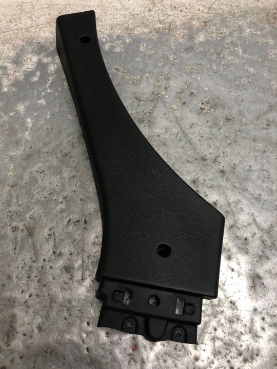 cover SLUPKA left rear part MASERATI QUATTROPORTE VI 670010346