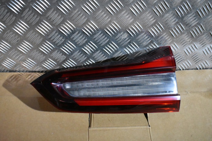 IDEALNA Licht heck hinten links für die Heckklappe BMW G05 USA 1