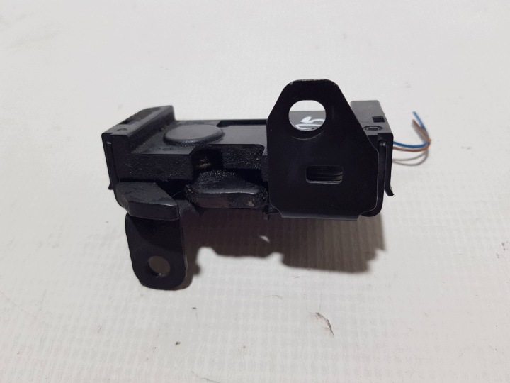 MERCEDES W204 sensor KRANCOWY KRANCOWKA motorhaubenschloss 2048703158