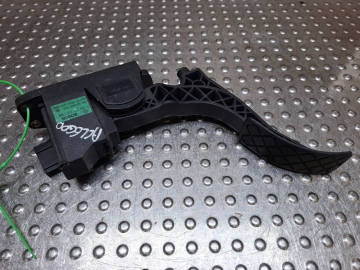 Potenziometro Pedale pedaliera acceleratore 6Q1721503A VW POLO IV 9N IBIZA III 6L 1.4