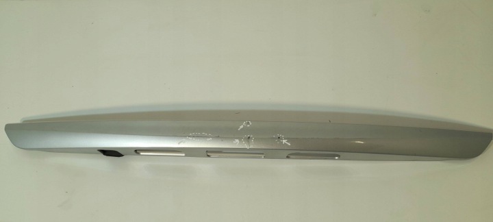 Toyota Yaris III moulding of rear bonnet 768010D56 (047)