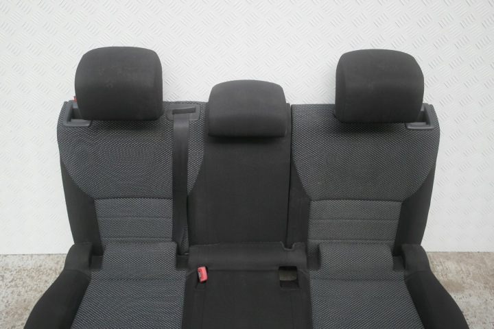 SKODA OCTAVIA III HB LIFTBACK 12-17 sedacka zadní OPARCIE záď OE