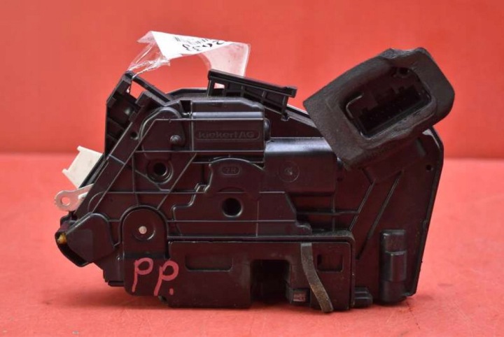 de la Serrure Portière Droite Avant Avant EU 5E1837016 SKODA RAPID 12-17