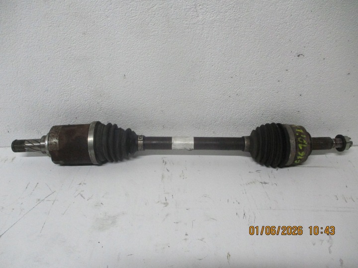 poluosovina prednja prednji dio lijeva NISSAN JUKE II F16 391011887R