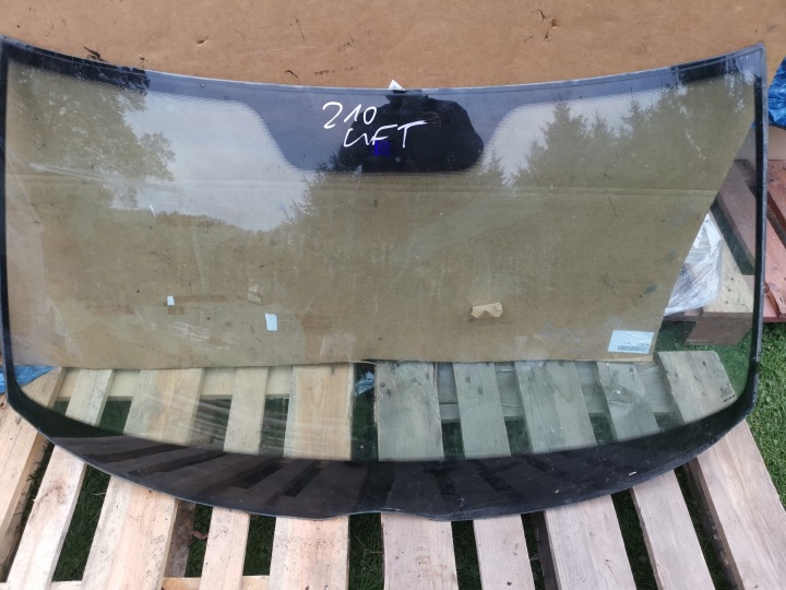 MERCEDES w210 LIFT Vitre pare brise Avant