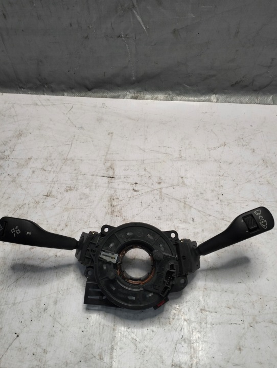 BMW 3 E46 COMPACT páčky pod volant a ovládání kroužek MIGACZE stěrače 8377488
