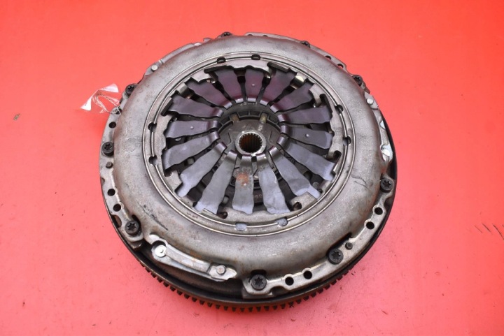 Embrayage Volant d’inertie DWUMASA 122034410 OPEL MERIVA A 1.6 8V 87 KM 02-06