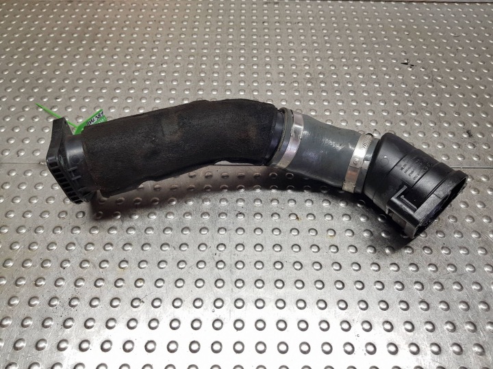 vedení vzduchový TURBINY 05L145762D KAROQ ATECA CADDY V Q3 83A 2.0 TDI