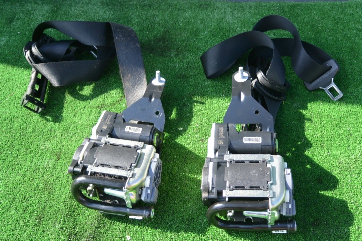 CINTURA SICUREZZA ANTERIORE Destra sinistra Anteriore nero MERCEDES E W212 LIFT 620048000