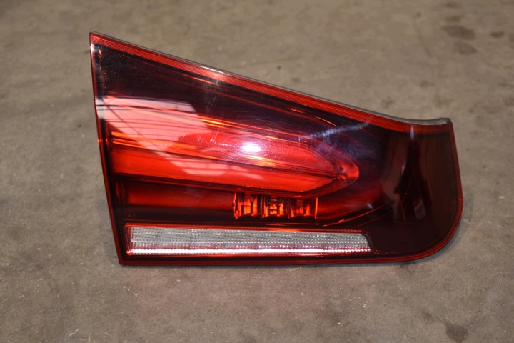 top zustand licht heck hinten links heckklappe kofferraum USA MERCEDES W177 1
