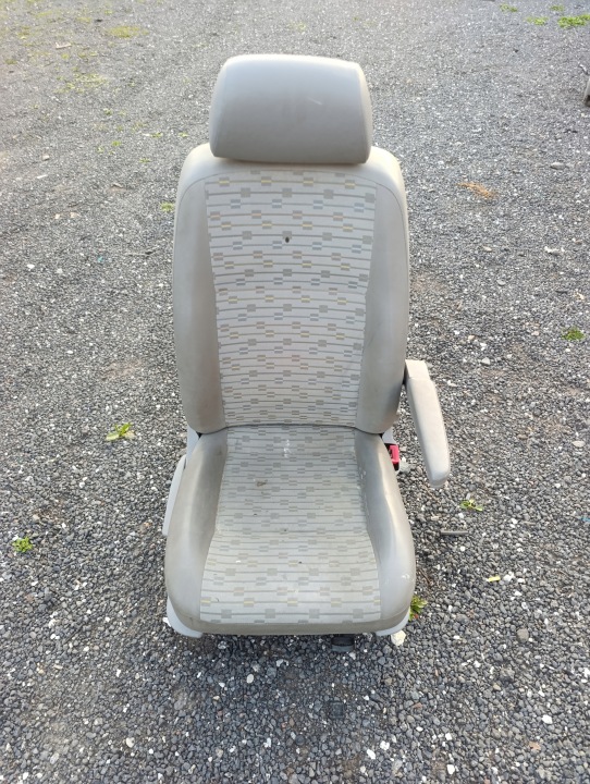 VW T5 T5 LIFT T6 Sitz vorne POJEDYNCZY rechts des Beifahrers/ PASAZER PALACE