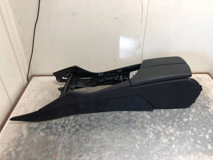TUNEL bracciolo pelle, in pelle BMW F10 F11 LCI LIFT 9216841