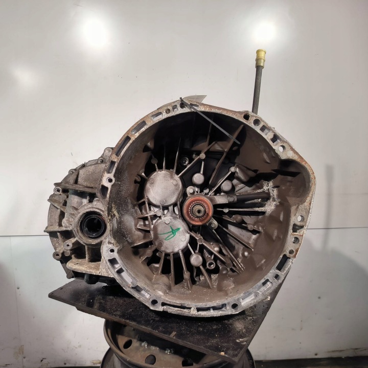 Getriebe PF6082 2.0 DCI RENAULT TRAFIC III