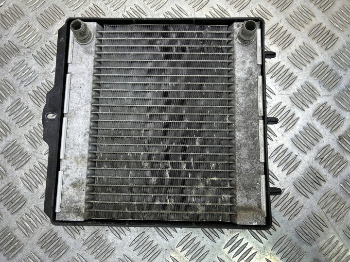 zusätzliche kühler wasserkühler links BMW M3 F80 M4 F82 F83 2284603