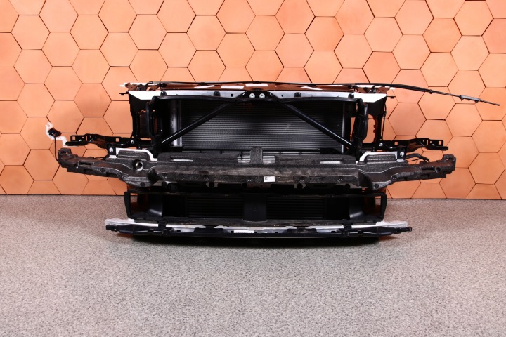 BMW G30 G31 520i Schlossträger Kühler Lüfter