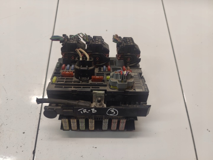 PEUGEOT CITROEN modul BSM 9666700080