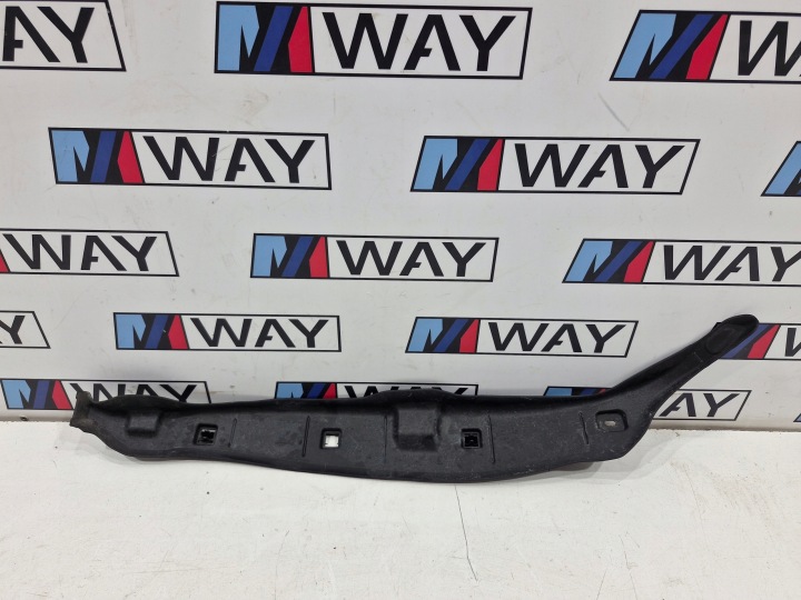 BMW G11 G12 gasket of a fender right 7330656