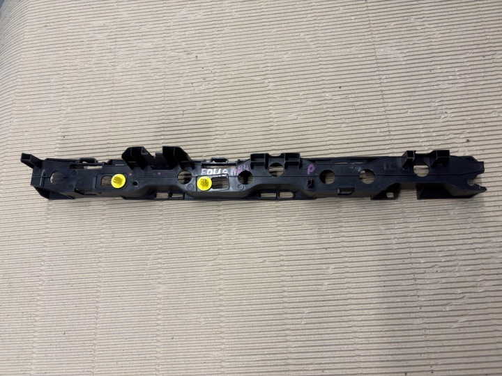 FORD FOCUS MK4 Support Avant Droite JX7B-A13220-A