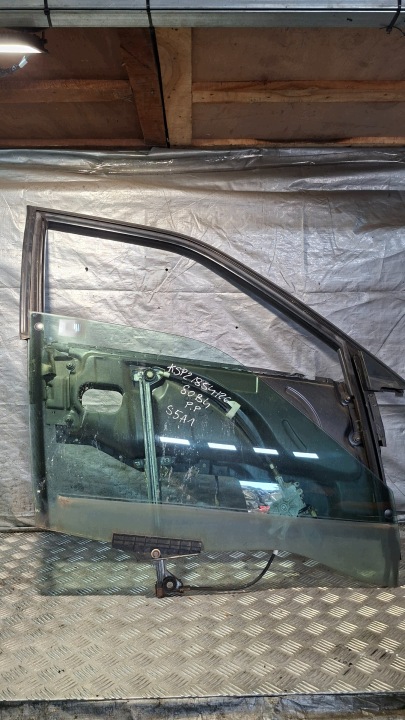 Mécanisme essuie glaces Droite Avant AUDI 80 B4