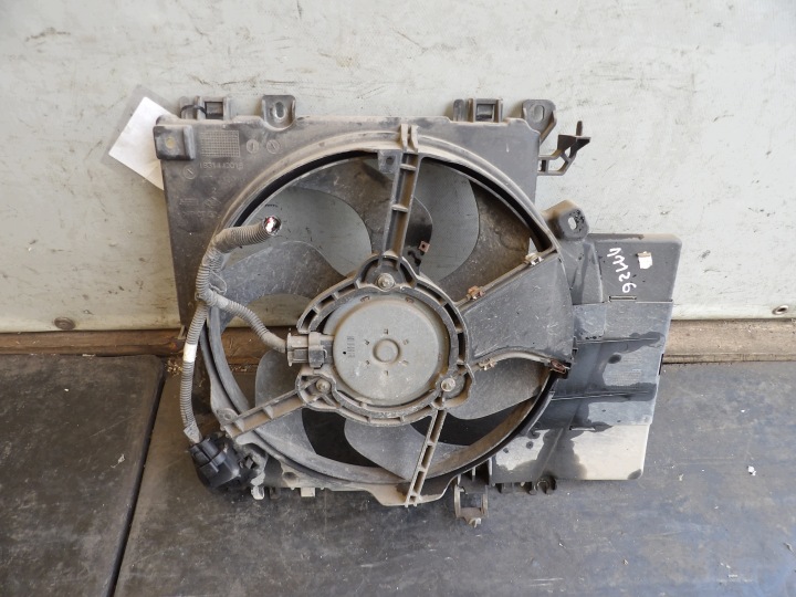 NISSAN MICRA K12 1.2 Kühlergebläse Gehäuse 1831443000