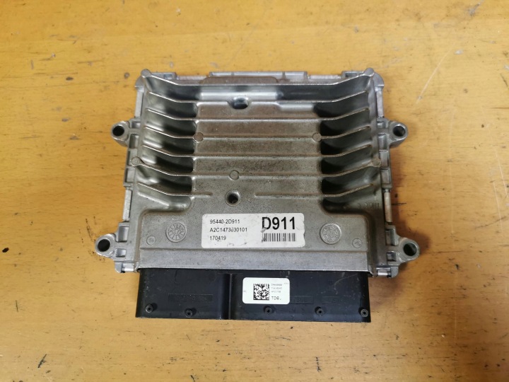 control unit computer of the engine KIA CARENS IV LIFT 1.7 CRDi 95440-2D911