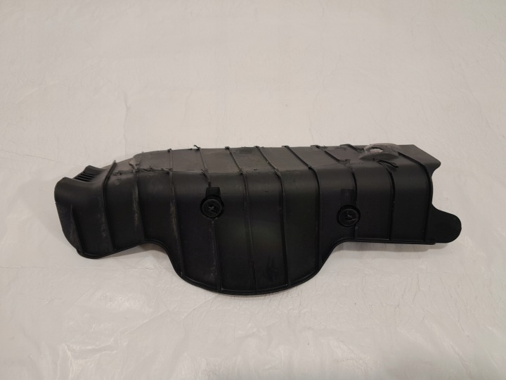 PORSCHE CAYENNE 9Y Blende Abdeckung des Querlenkers rechts heck 4M0505416