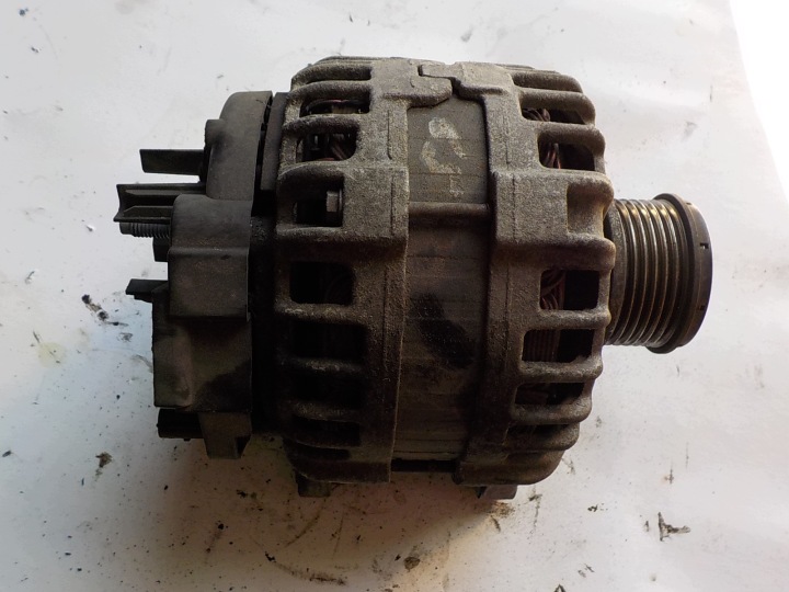 NISSAN PULSAR RENAULT KADJAR originale 1.5 DCI alternatore 231004EA0A