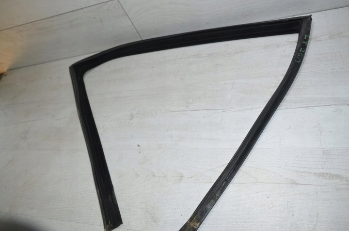 Joint Vitres Portière Gauche T Mercedes R-klasa W251