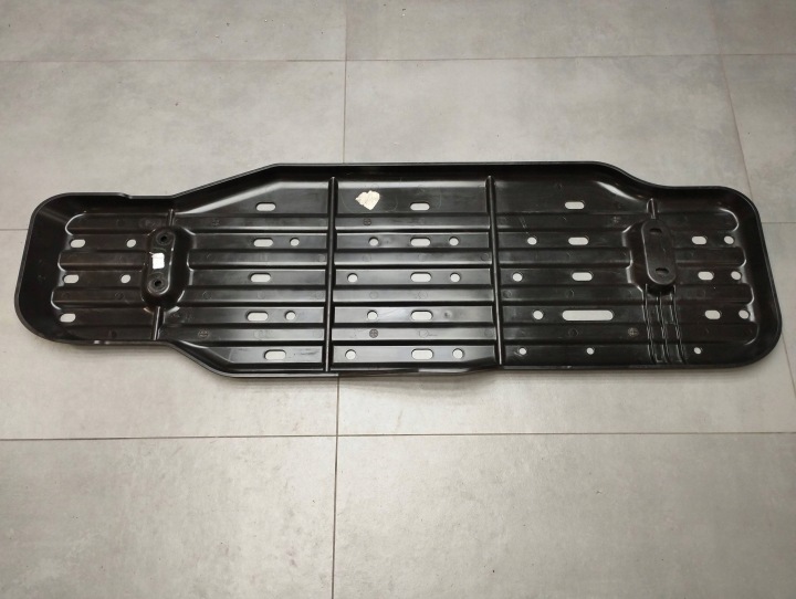 Volkswagen Amarok II Blende Abdeckung Behälter des Kraftstoffsbehälters MB3G9A147CF