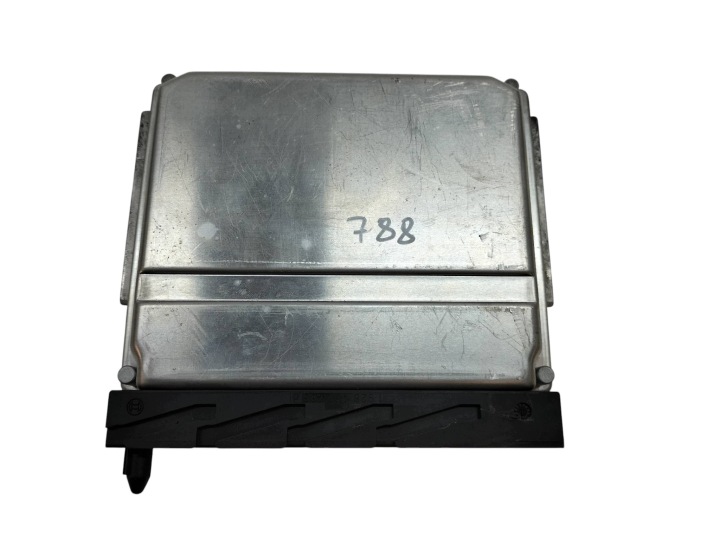 Bedienteil DES MOTORS 30637733A 0281011078 2.4 D 130KM Volvo S60 und (2000-2009)