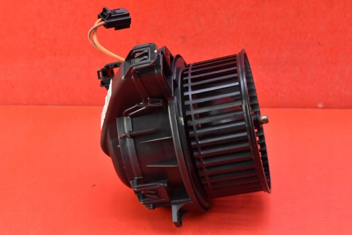 UE 2Q1820021A 4
