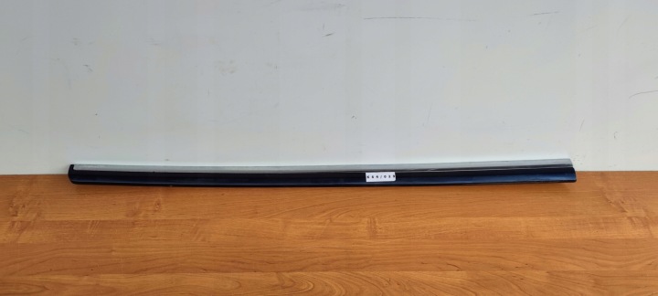 VW PASSAT B7 left moulding door front LISTEWKA 3AA