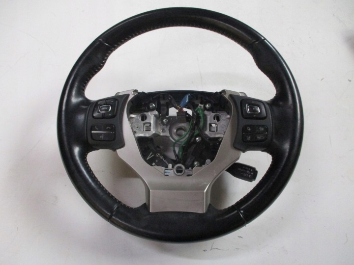 volant LEXUS NX