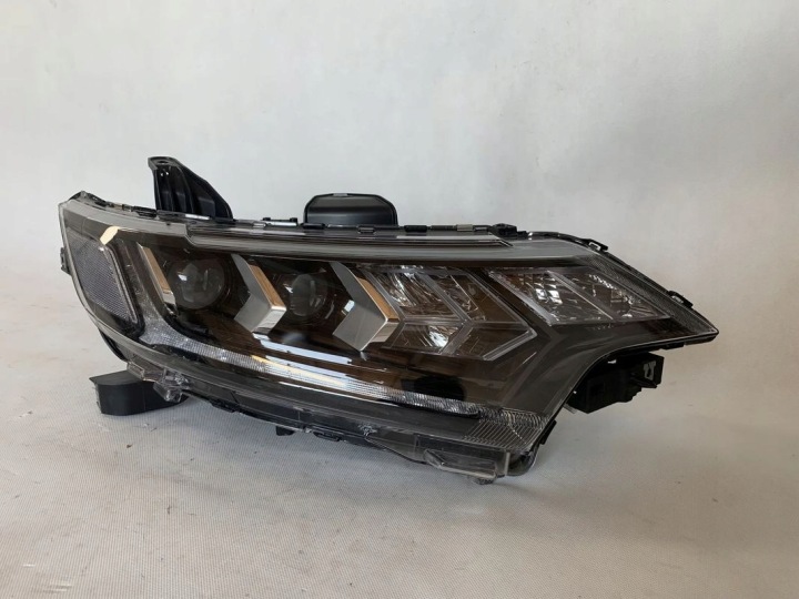 Mitsubishi Outlander 3 III FL lift 19-21r Reflektor right ECM921-21E20